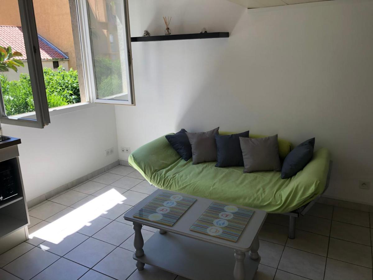Ferienwohnung Meuble De Tourisme 2 Etoiles 40 Cours Napoleon Ajaccio  Exterior foto